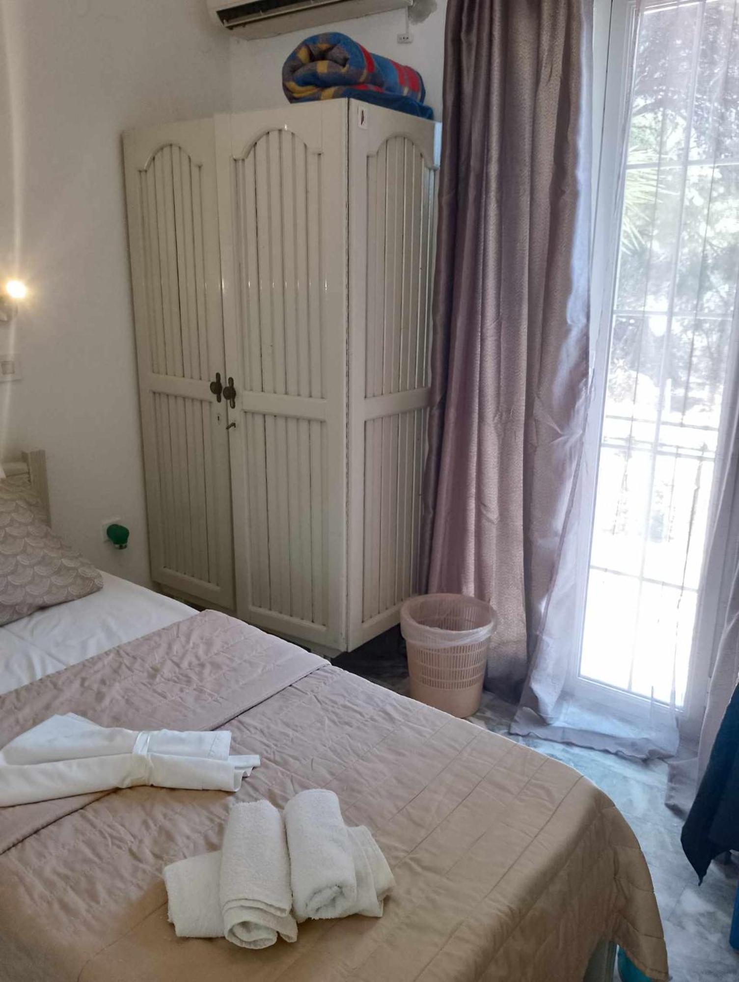 Cleios Rooms And Studios, Kalymnos 85200 Panormos  Ngoại thất bức ảnh